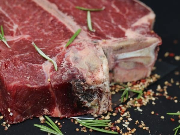 Los beneficios de madurar la carne roja