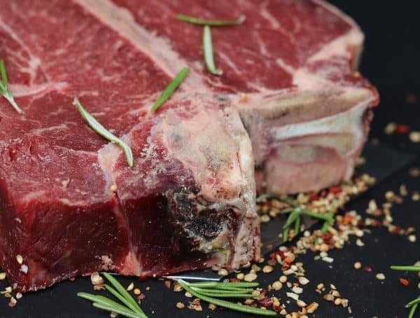 Los beneficios de madurar la carne roja