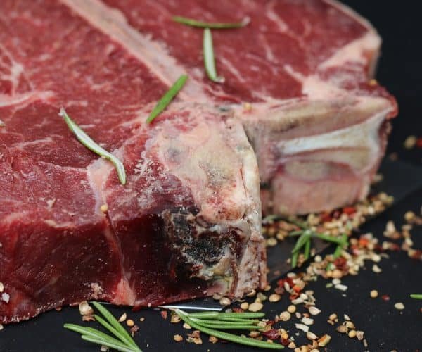 Los beneficios de madurar la carne roja